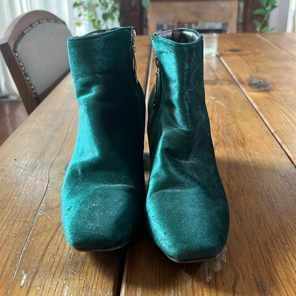 Emerald Green Velvet Costume Booties. Size 40